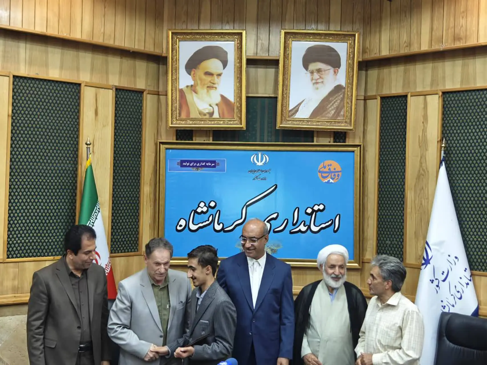  تقدیر از دانش‌آموزان رتبه برتری کنکور در کرمانشاه