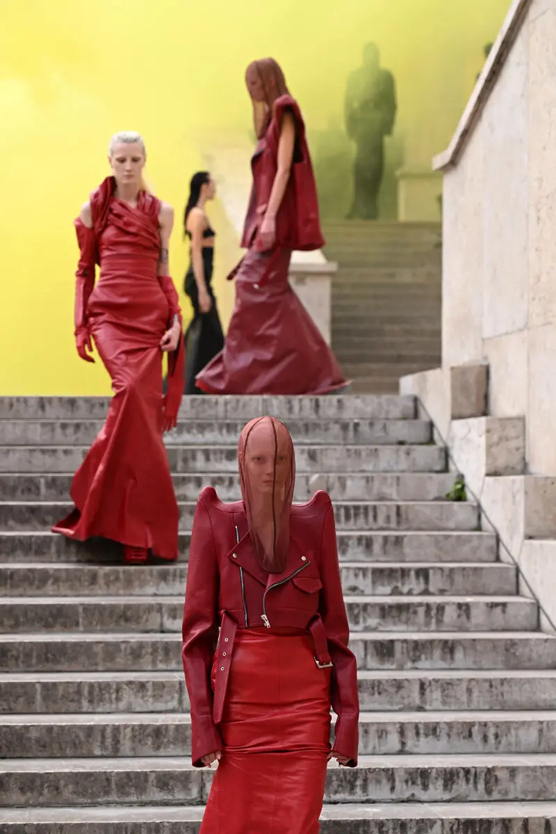 Rick Owens Paris Fashion Week Womenswear SpringSummer 2024 (10)