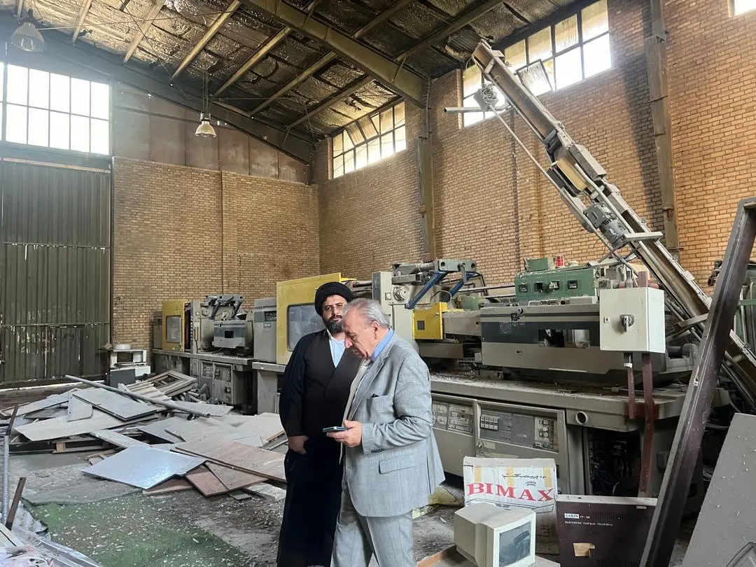 گزارش تصویری از حضور رئیس اوقاف شهرستان قدس در شهرک‌های صنعتی زاگرس و گلبرگ