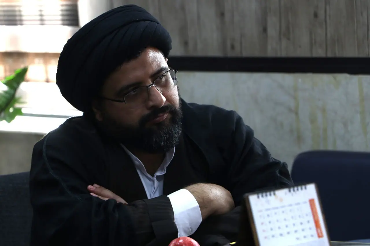 تقدیر از فعالیت‌های اوقاف؛ حضور جمعی از مسئولین در دفتر حجت‌الاسلام مطهری-حجت الاسلام سید حسین مطهری