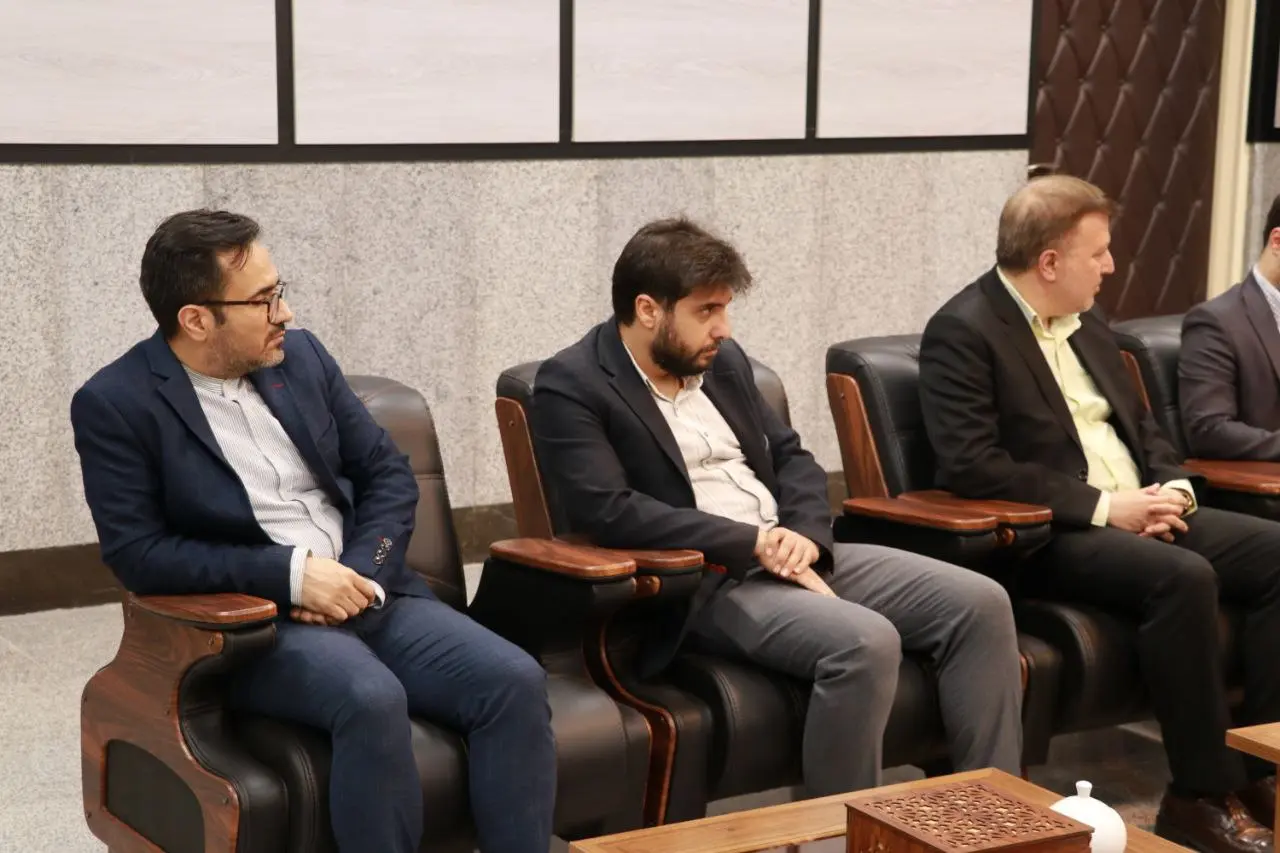نشست مشترک مدیرکل اوقاف استان تهران با مسئولان قضایی شهرستان قدس برگزار شد