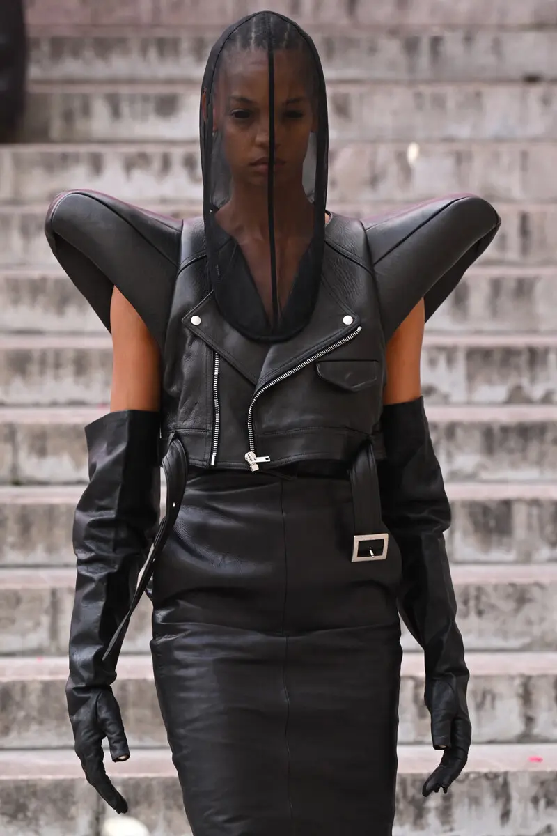 Rick Owens Paris Fashion Week Womenswear SpringSummer 2024 (9)