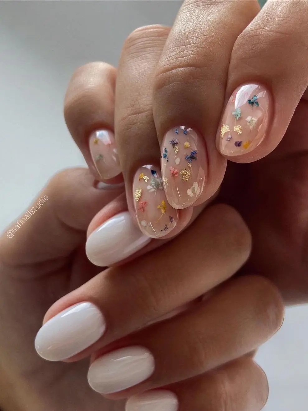 Classy-Wedding-Nail-Art-Floral-print