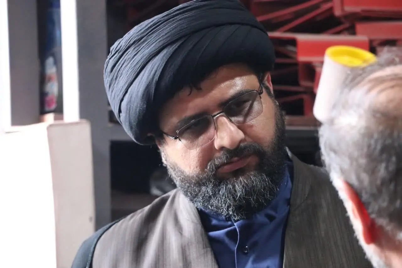 گزارش تصویری از حضور رئیس اوقاف شهرستان قدس در شهرک‌های صنعتی زاگرس و گلبرگ