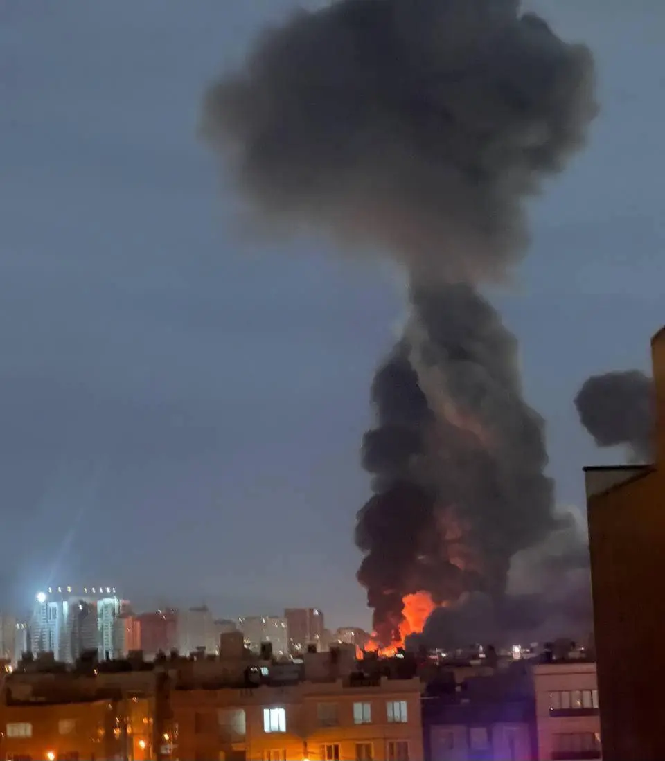 4ee75dc9-af4c-4d09-a6b2-a69fa9a75ea2