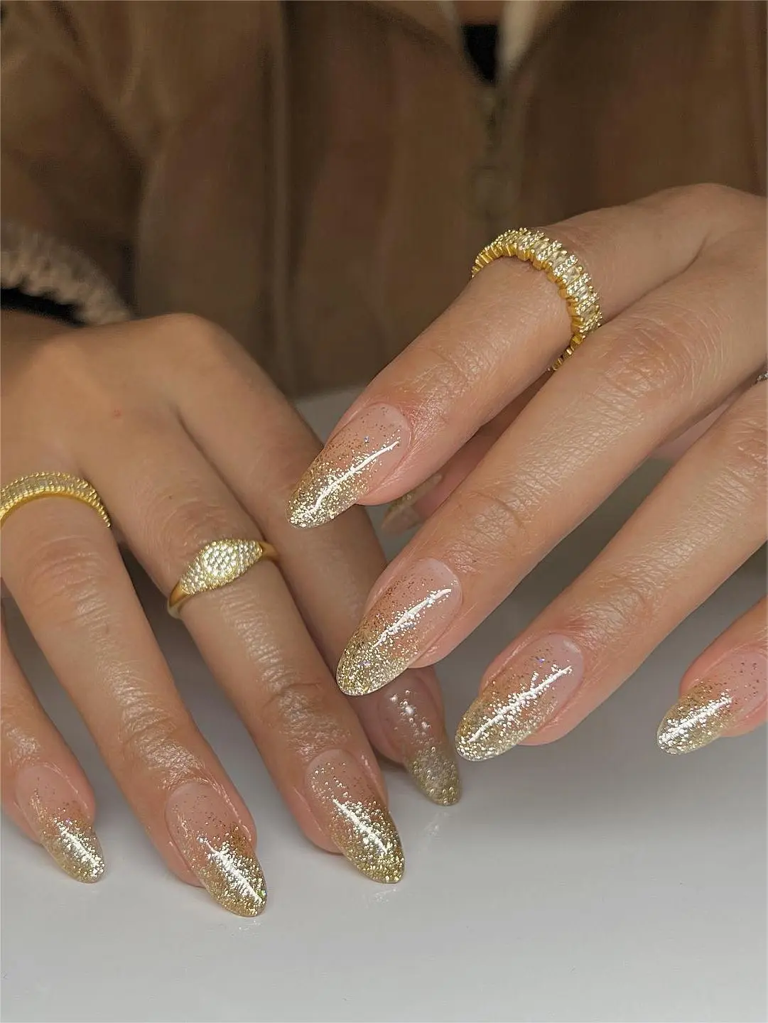 gold-glitter-ombre-french-nail-art