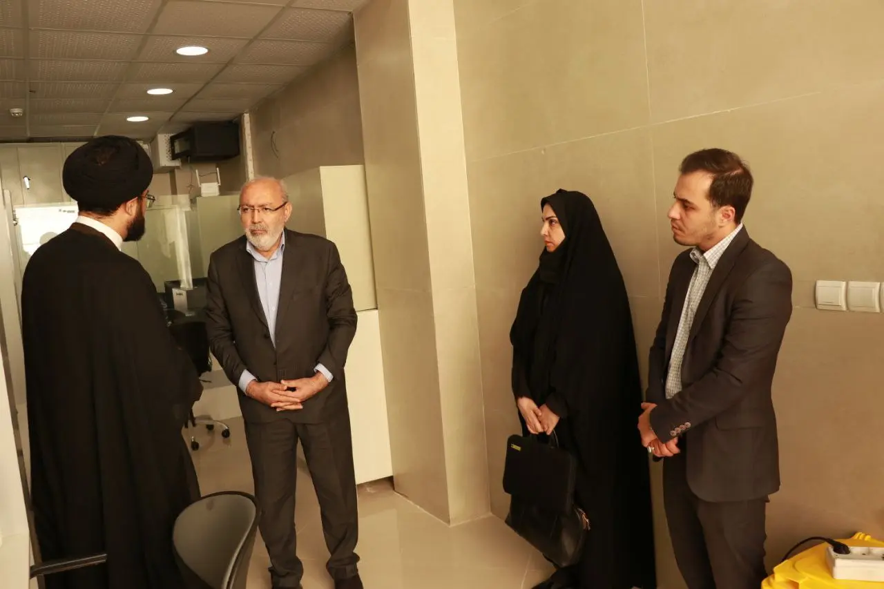 بازدید مدیرکل اوقاف استان تهران از دفاتر خدمات الکترونیک اوقافی شهرستان قدس