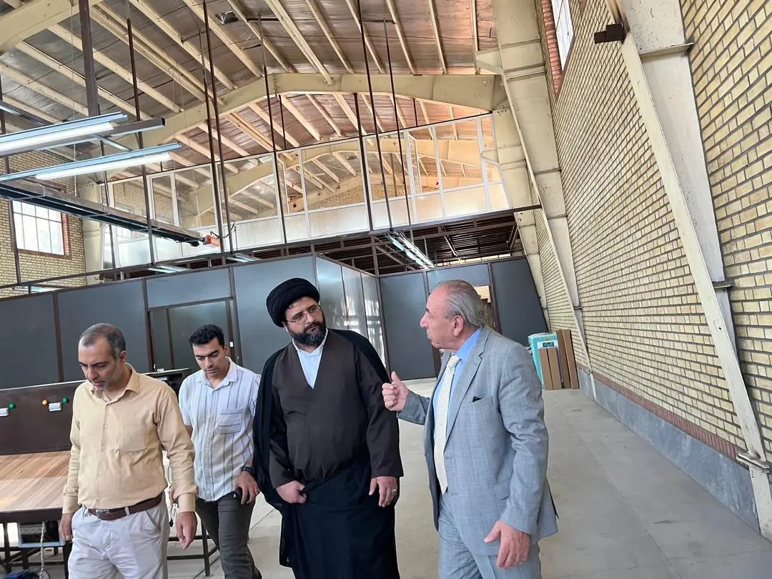 گزارش تصویری از حضور رئیس اوقاف شهرستان قدس در شهرک‌های صنعتی زاگرس و گلبرگ