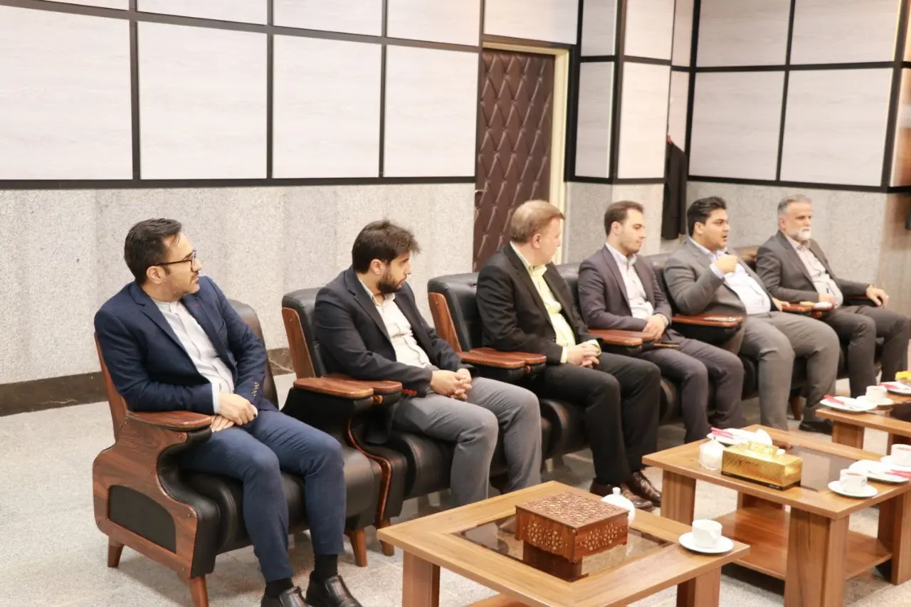نشست مشترک مدیرکل اوقاف استان تهران با مسئولان قضایی شهرستان قدس برگزار شد