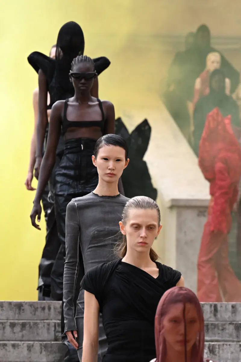 Rick Owens Paris Fashion Week Womenswear SpringSummer 2024 (18)