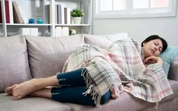 چرا با این که خسته‌ایم خوابمان نمی‌برد؟