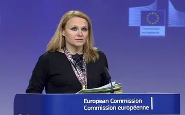  سخنگوی موگرینی: ظریف بماند یا برود سیاست اتحادیه اروپا درباره برجام تغییر نمی‌کند 