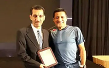 تجلیل باشکوه «ای‌اف‌سی» از داوری که فوتبال ایران حذفش کرد