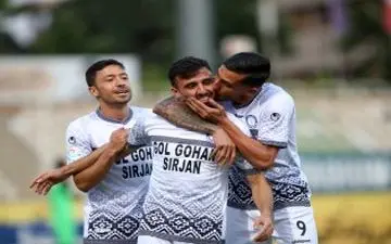 ستاره لیگ برتر تکذیب کرد: توافقی با سرخابی تا نداشته‌ام 