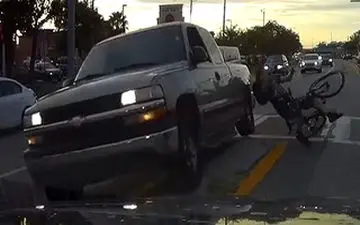 اقدام غیراخلاقی خاطی پس از تصادف با دوچرخه سوار+ فیلم