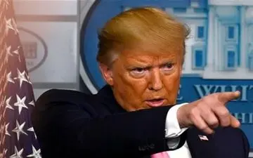 ترامپ: در صورت عبور معترضان از فنس‌ها با «شوم‌ترین سلاح‌ها» از آنها استقبال می‌کردیم
