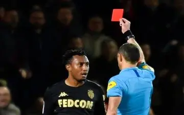  بازیکن موناکو به خاطر رفتار خشونت آمیز با داور نقره داغ شد