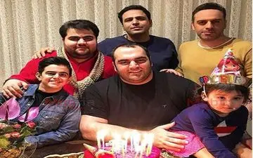 تصویری از جشن تولد بهداد سلیمی با حضور بازیگران (عکس)