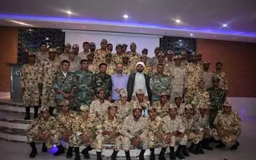 تکریم سربازان وظیفه گروهان پاسدار وتامین تیپ ۷۱  پیاده مکانیزه ابوذر