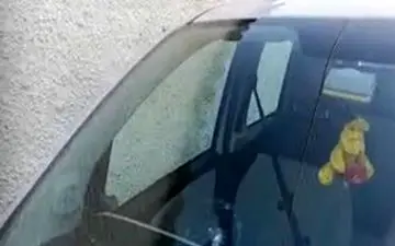 بارش قطعات هواپیمای بوئینگ ۷۸۷ در رم + فیلم