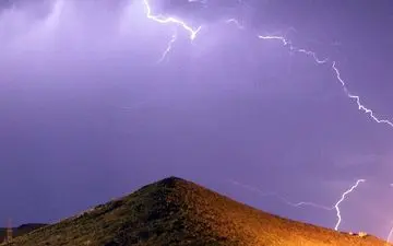  هشدار هواشناسی به مردم/ مراقب رعدوبرق باشید؛ کوه نروید