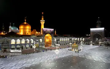 حرم مطهر رضوی (ع) در روز عاشورا + ویدئو