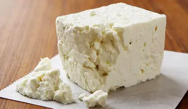 بلاهایی که با خرید پنیرهای باز فله ای سرتان می آید/ پنیرهایی باز با طعم آلودگی و میکروب