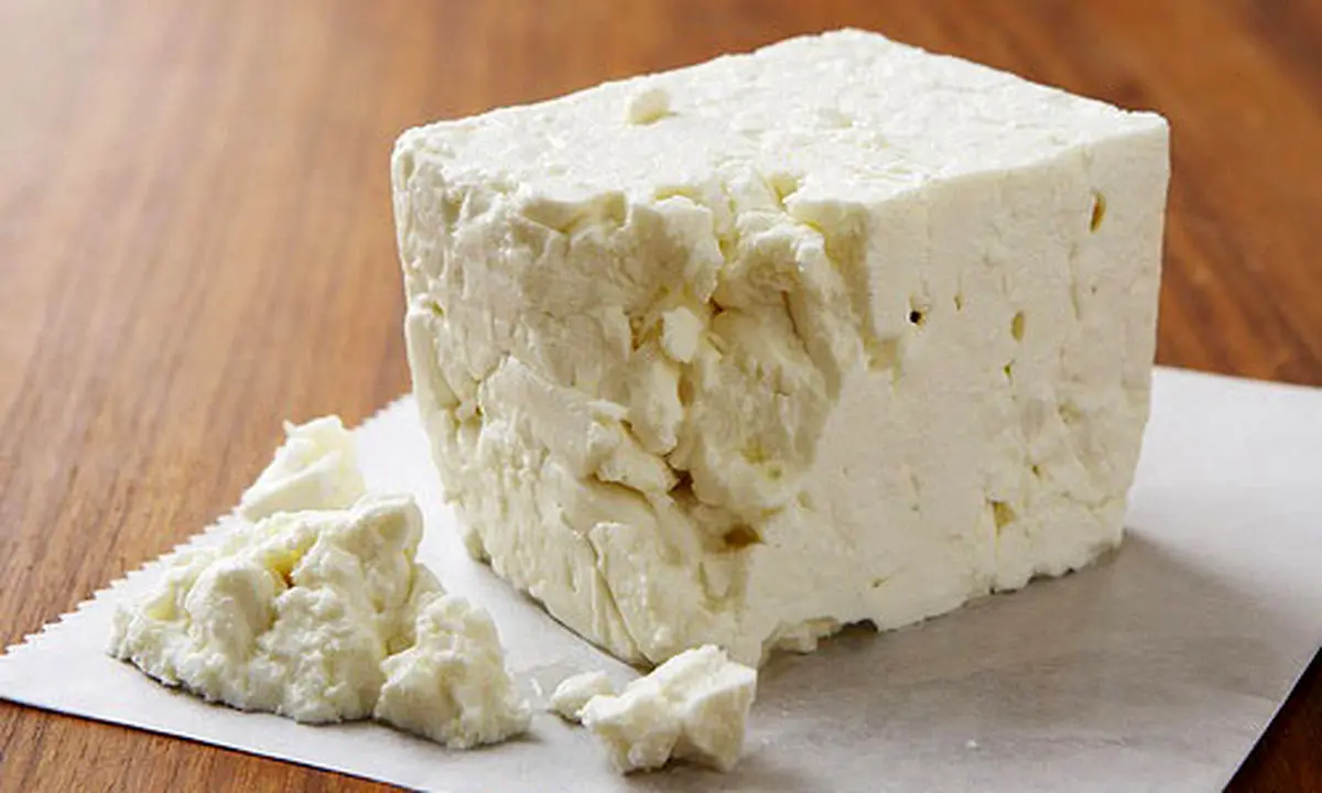 بلاهایی که با خرید پنیرهای باز فله ای سرتان می آید/ پنیرهایی باز با طعم آلودگی و میکروب