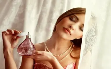 این عطرهای زنانه‌ آقایان را جذب و تحریک می‌کند
