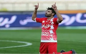 بازیکن پرسپولیس به کناره گیری مدیرعامل این تیم واکنش نشان داد
