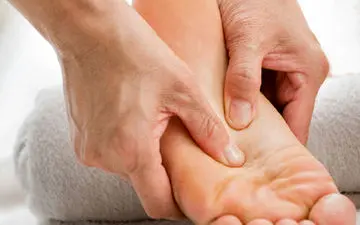 روش‌ها و مزایای ماساژ کف پا