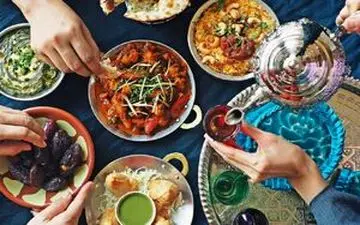 افطاری و شام با هم خورده شود بهتر است؟

