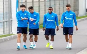 تداوم غیبت آزمون از لیست زنیت