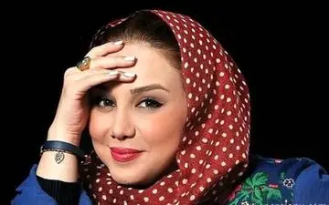 بهنوش بختیاری با دامن کوتاه و شرم آور + عکس زشت