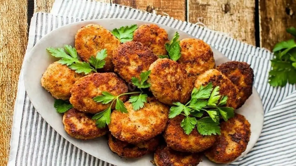 طرز تهیه کتلت پیاز؛ غذای خوشمزه و خانگی با طعمی خاص