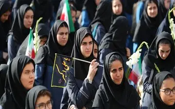 کنترل دانش‌آموزان برای ورود به رشته تجربی