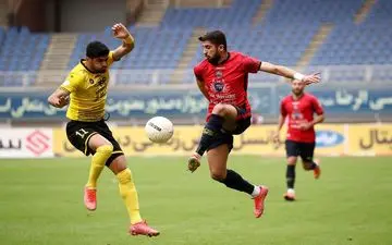 
نساجی 1_3 سپاهان / محرم، ساکت را دبل کرد