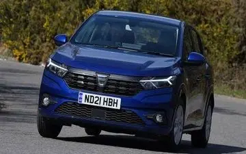 ورود یک خودروی جدید به بازار ایران/ با رنو ساندرو 2022 آشنا شوید+ تصاویر
