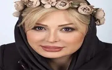 شلوار پاره و عجیب بازیگر زن مشهور