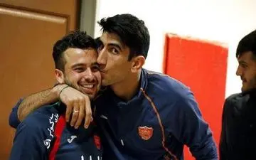 استقبال  جالب ستاره سرخپوشان از شاه ماهی+ عکس