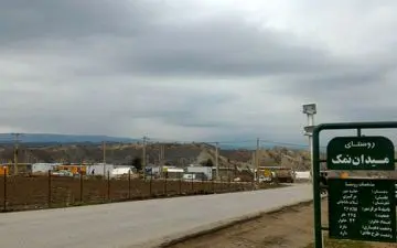  آخرین وضعیت زلزله زدگان کرمانشاه/ مسوولان را فقط یک شب توی کانکس بخوابانید!