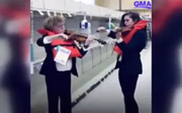 اجرای سوزناک‌ تایتانیک مقابل قفسه های غارت زده دستمال توالت در آمریکا!