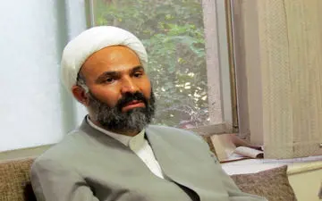 اقدام تحسین برانگیز نماینده مجلس هنگام گرفتار شدن مردم در برف + فیلم