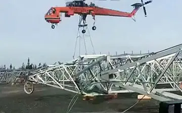 انتقال دکل برق توسط بالگرد + فیلم