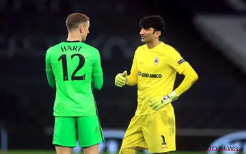 دامن کوتاه همسر بیرانوند در خیابان های خارج از کشور +عکس