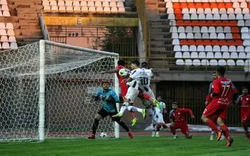 مشکلات گل ریحان حل شده و دنبال صعود هستیم 