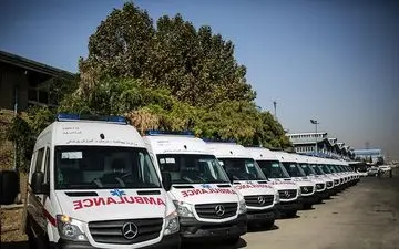 برخورد دو خودروی وانت مزدا و پراید ۱۳ مصدوم برجای گذاشت