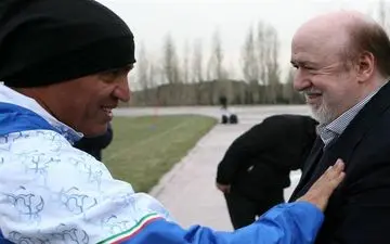  حضور منصوریان در باشگاه استقلال 