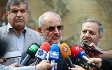  فعلا اجازه دایر‌کردن مدارس را نداریم/ بازگشایی مدارس با تأخیر باشد پنجشنبه و جمعه کلاس درس داریم