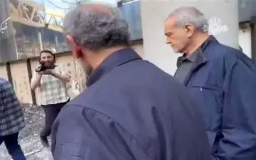  بازدید رئیس جمهور از ساختمان شیشه‌ای صداوسیما 